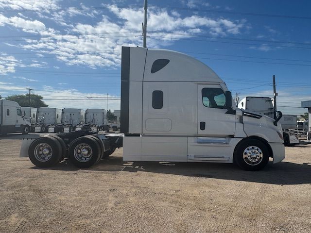 2020 Freightliner CASCADIA 126  | Dallas, TX | Infinity Trucks