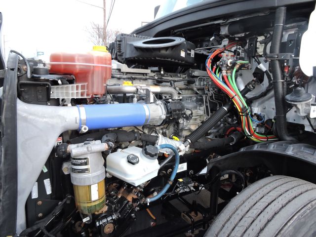 2020 Freightliner Cascadia PT126 Daycab