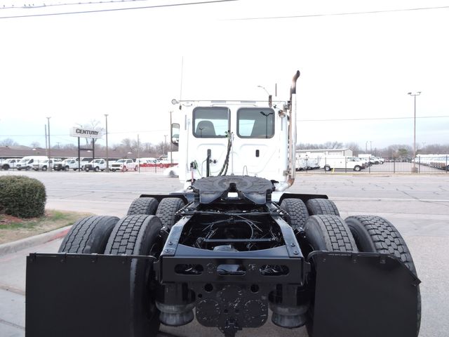 2020 Freightliner Cascadia PT126 Daycab