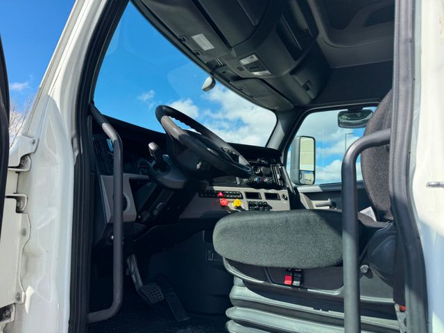 2020 Freightliner Cascadia  116