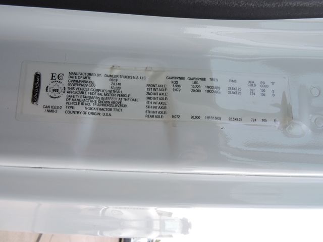 2020 Freightliner PT126 Cascadia Sleeper