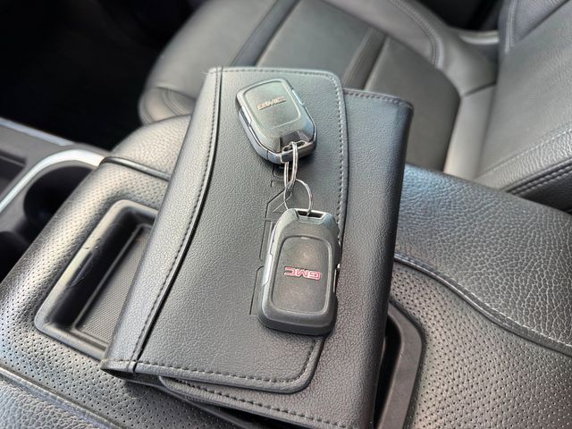 2020 GMC Sierra 1500 DIESEL DENALI DURAMAX CREWCAB LEATHER LIFTED LOAD | Plant City, FL | psv5 DEMO - Bayshore Automotive 2020 GMC Sierra 1500 DIESEL DENALI DURAMAX CREWCAB LEATHER LIFTED LOAD | Plant City, FL | psv5 DEMO - Bayshore Automotive