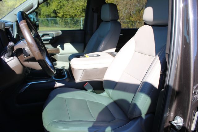 2020 GMC Sierra 2500HD Crew Cab Diesel 4x4 SLT | Roscoe, IL | Autoland Outlets 2020 GMC Sierra 2500HD Crew Cab Diesel 4x4 SLT | Roscoe, IL | Autoland Outlets