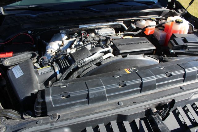 2020 GMC Sierra 2500HD Crew Cab Diesel 4x4 SLT | Roscoe, IL | Autoland Outlets 2020 GMC Sierra 2500HD Crew Cab Diesel 4x4 SLT | Roscoe, IL | Autoland Outlets