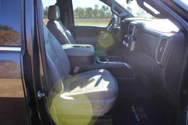 2020 GMC Sierra 2500HD Crew Cab Diesel 4x4 SLT | Roscoe, IL | Autoland Outlets 2020 GMC Sierra 2500HD Crew Cab Diesel 4x4 SLT | Roscoe, IL | Autoland Outlets