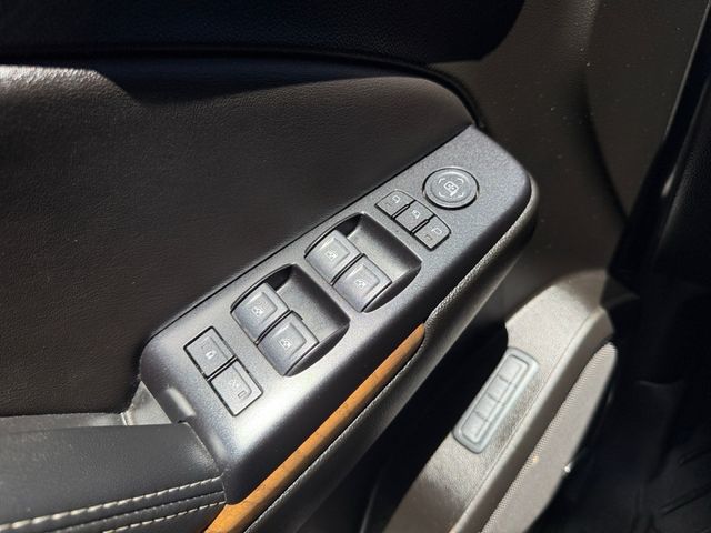 2020 GMC YUKON XL DENALI Sunroof 3rd Row V8 | Canton, Ohio | Ohio Auto Warehouse LLC
