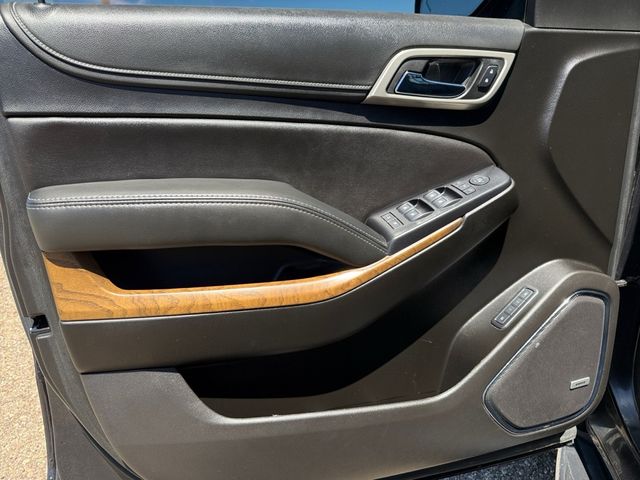 2020 GMC YUKON XL DENALI Sunroof 3rd Row V8 | Canton, Ohio | Ohio Auto Warehouse LLC 2020 GMC YUKON XL DENALI Sunroof 3rd Row V8 | Canton, Ohio | Ohio Auto Warehouse LLC