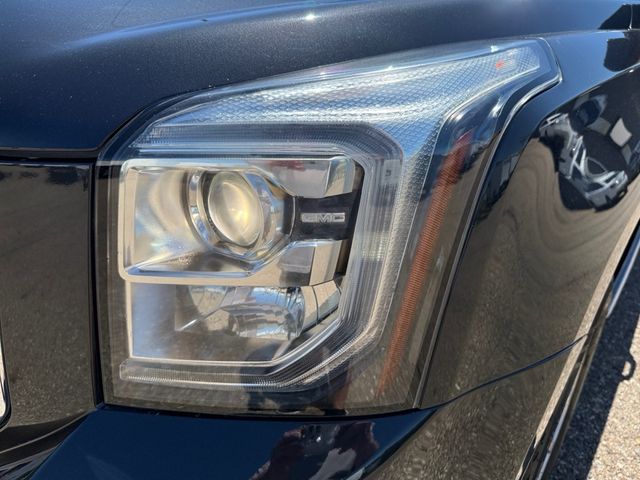 2020 GMC YUKON XL DENALI Sunroof 3rd Row V8 | Canton, Ohio | Ohio Auto Warehouse LLC 2020 GMC YUKON XL DENALI Sunroof 3rd Row V8 | Canton, Ohio | Ohio Auto Warehouse LLC