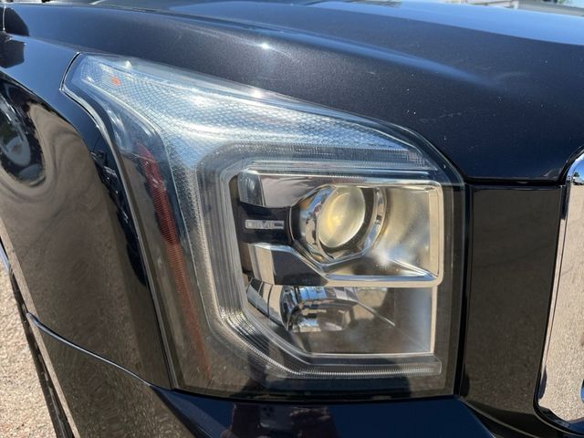 2020 GMC YUKON XL DENALI Sunroof 3rd Row V8 | Canton, Ohio | Ohio Auto Warehouse LLC 2020 GMC YUKON XL DENALI Sunroof 3rd Row V8 | Canton, Ohio | Ohio Auto Warehouse LLC