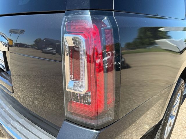 2020 GMC YUKON XL DENALI Sunroof 3rd Row V8 | Canton, Ohio | Ohio Auto Warehouse LLC 2020 GMC YUKON XL DENALI Sunroof 3rd Row V8 | Canton, Ohio | Ohio Auto Warehouse LLC