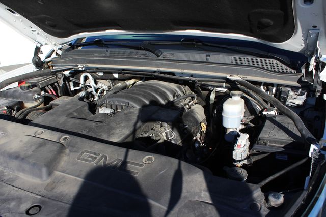 2020 GMC Yukon XL Denali | Granite City, Illinois | MasterCars Company Inc. 2020 GMC Yukon XL Denali | Granite City, Illinois | MasterCars Company Inc.