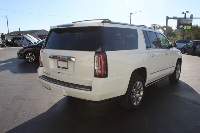 2020 GMC Yukon XL Denali | Granite City, Illinois | MasterCars Company Inc. 2020 GMC Yukon XL Denali | Granite City, Illinois | MasterCars Company Inc.