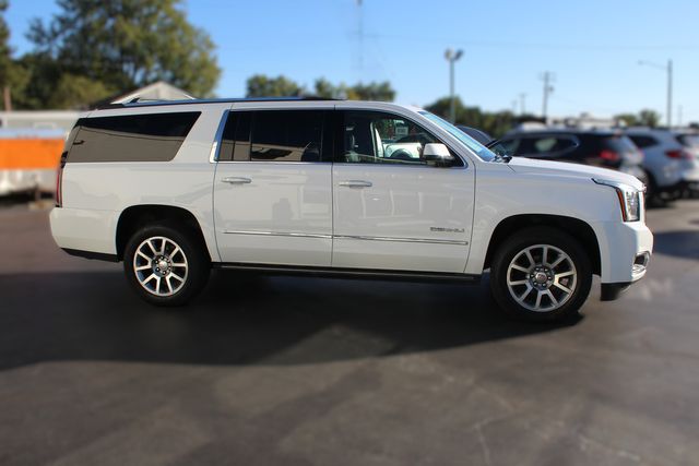 2020 GMC Yukon XL Denali | Granite City, Illinois | MasterCars Company Inc. 2020 GMC Yukon XL Denali | Granite City, Illinois | MasterCars Company Inc.