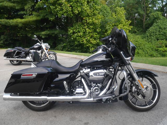2020 Harley-Davidson Street Glide  | Franklin, TN | Moonshine Harley-Davidson
