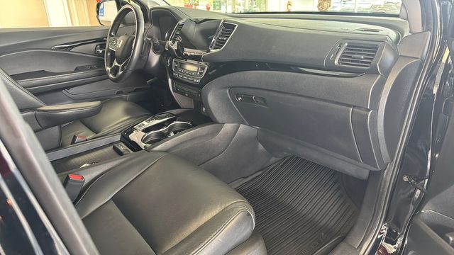 2020 Honda Pilot Touring | Rome, GA | Knight's Car Store 2020 Honda Pilot Touring | Rome, GA | Knight's Car Store