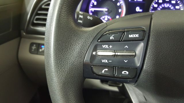 2020 Hyundai ELANTRA SEL | Carrollton, TX | Legend Motorcars of Carrollton 2020 Hyundai ELANTRA SEL | Carrollton, TX | Legend Motorcars of Carrollton