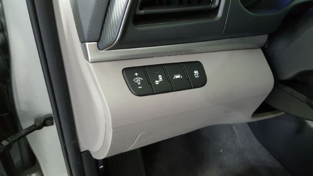 2020 Hyundai ELANTRA SEL | Garland, TX | Legend Motorcars Feed Account