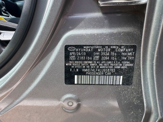 2020 Hyundai ELANTRA SE