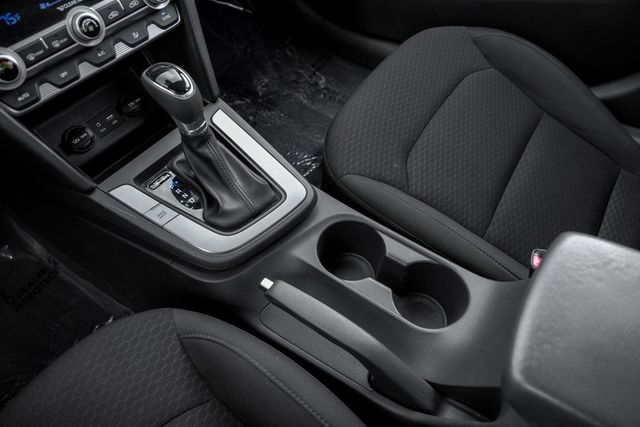 2020 Hyundai ELANTRA SEL Auto Lights Backup Cam Apple Car/Android BT XM 2020 Hyundai ELANTRA SEL Auto Lights Backup Cam Apple Car/Android BT XM