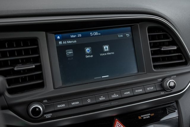 2020 Hyundai ELANTRA SEL Auto Lights Backup Cam Apple Car/Android BT XM 2020 Hyundai ELANTRA SEL Auto Lights Backup Cam Apple Car/Android BT XM