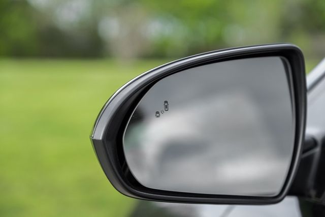 2020 Hyundai ELANTRA SEL Auto Lights Backup Cam Apple Car/Android BT XM 2020 Hyundai ELANTRA SEL Auto Lights Backup Cam Apple Car/Android BT XM