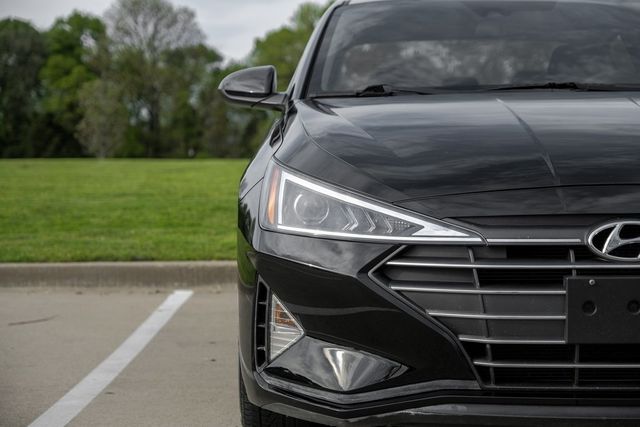 2020 Hyundai ELANTRA SEL Auto Lights Backup Cam Apple Car/Android BT XM 2020 Hyundai ELANTRA SEL Auto Lights Backup Cam Apple Car/Android BT XM