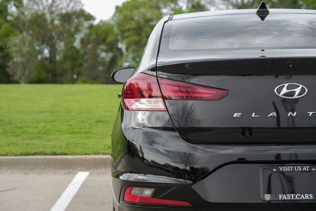 2020 Hyundai ELANTRA SEL Auto Lights Backup Cam Apple Car/Android BT XM 2020 Hyundai ELANTRA SEL Auto Lights Backup Cam Apple Car/Android BT XM