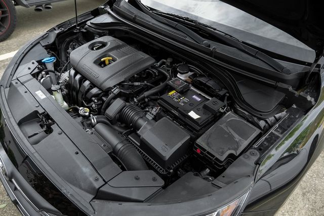 2020 Hyundai ELANTRA SEL Auto Lights Backup Cam Apple Car/Android BT XM 2020 Hyundai ELANTRA SEL Auto Lights Backup Cam Apple Car/Android BT XM