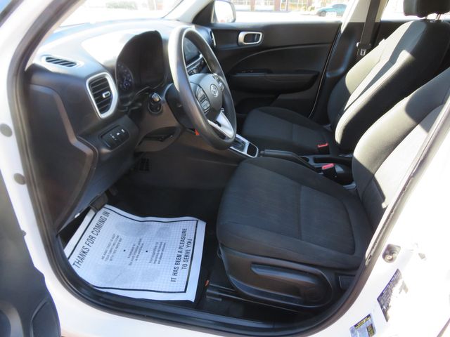 2020 Hyundai VENUE SE