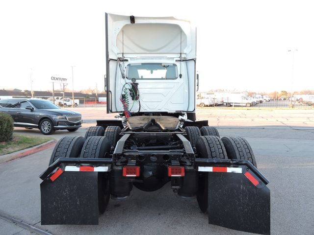 2020 International LT625 Daycab