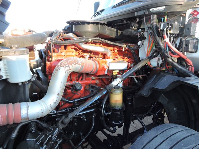 2020 International LT625 Daycab