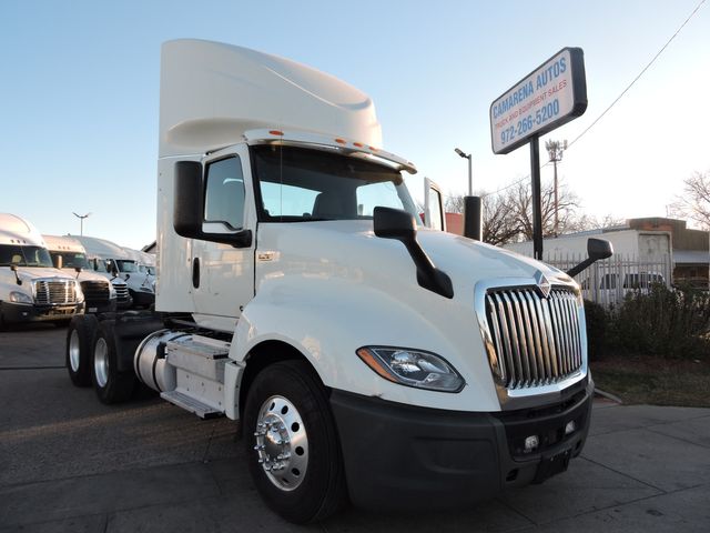 2020 International LT625 Daycab