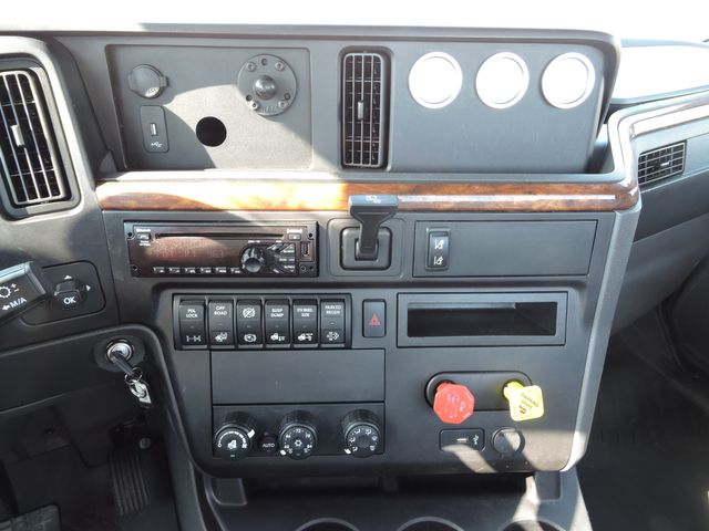 2020 International LT625 Daycab