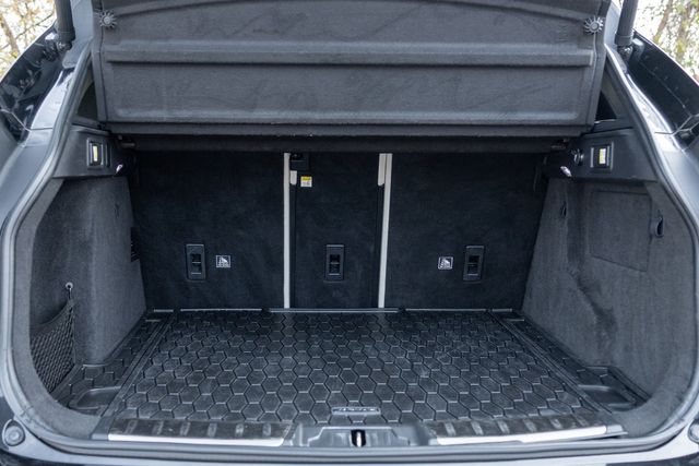 2020 Jaguar F-PACE SVR w/ 550 HP, Luxury Interior PKG, Meridian Audio 2020 Jaguar F-PACE SVR w/ 550 HP, Luxury Interior PKG, Meridian Audio