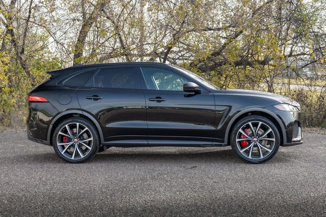 2020 Jaguar F-PACE SVR w/ 550 HP, Luxury Interior PKG, Meridian Audio 2020 Jaguar F-PACE SVR w/ 550 HP, Luxury Interior PKG, Meridian Audio