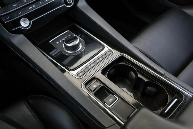 2020 Jaguar F-PACE 25t Premium | Mesquite, TX | Texas Autos Direct 2020 Jaguar F-PACE 25t Premium | Mesquite, TX | Texas Autos Direct