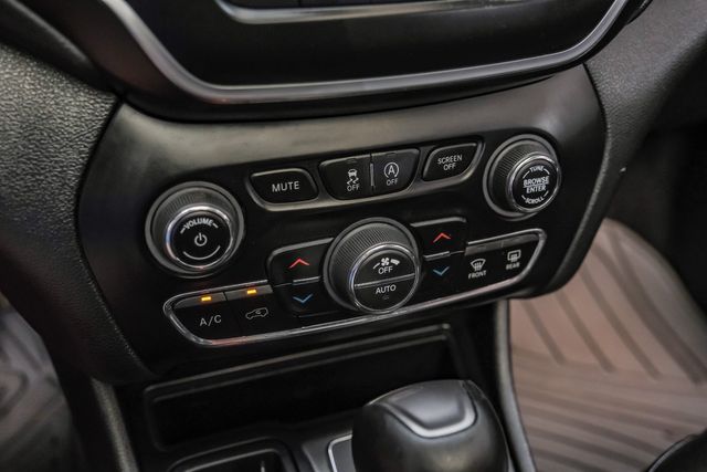 2020 Jeep Cherokee Latitude Plus | Addison, TX | Addison Autoplex 2020 Jeep Cherokee Latitude Plus | Addison, TX | Addison Autoplex