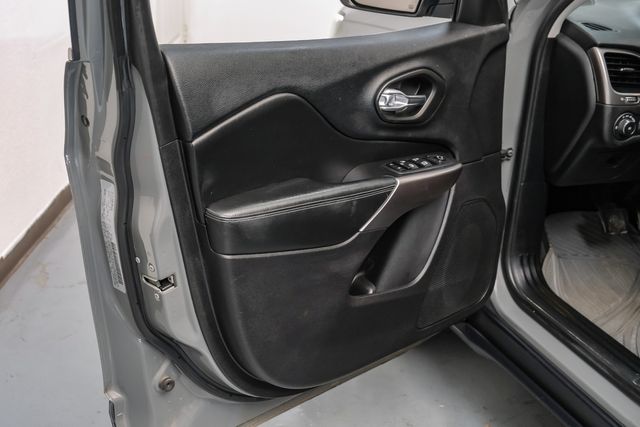 2020 Jeep Cherokee Latitude Plus | Addison, TX | Addison Autoplex 2020 Jeep Cherokee Latitude Plus | Addison, TX | Addison Autoplex