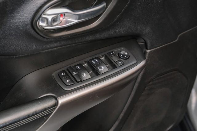 2020 Jeep Cherokee Latitude Plus | Addison, TX | Addison Autoplex 2020 Jeep Cherokee Latitude Plus | Addison, TX | Addison Autoplex