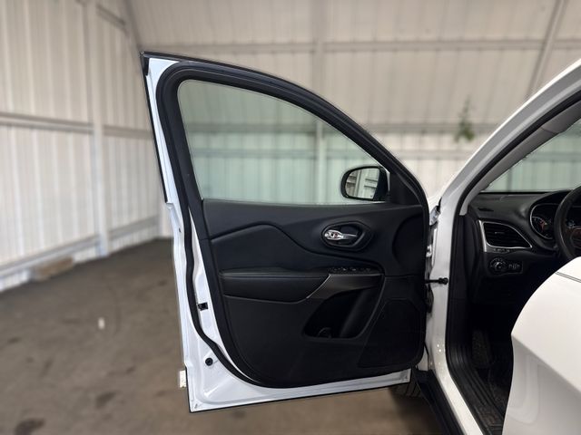 2020 Jeep CHEROKEE LATITUDE PLUS | Houston, TX | Texas Star Motors 2020 Jeep CHEROKEE LATITUDE PLUS | Houston, TX | Texas Star Motors