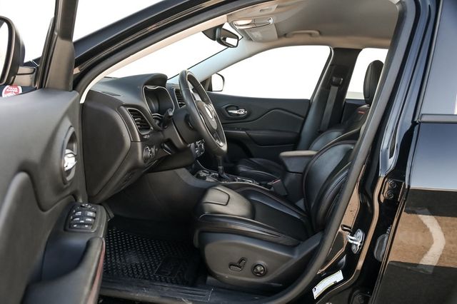 2020 Jeep Cherokee Trailhawk Preferred Equipment Group Push Start Nav