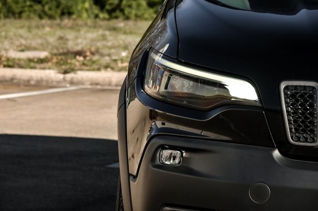 2020 Jeep Cherokee Trailhawk Preferred Equipment Group Push Start Nav