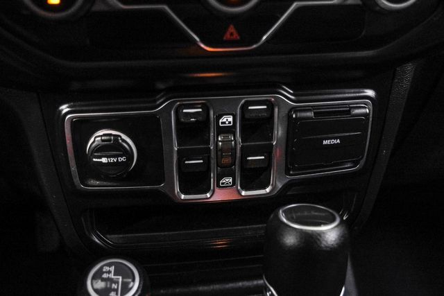 2020 Jeep Gladiator Sport S 2020 Jeep Gladiator Sport S