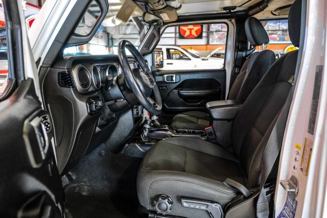 2020 Jeep Gladiator Sport S | Addison, TX | Mr Car Guys 2020 Jeep Gladiator Sport S | Addison, TX | Mr Car Guys