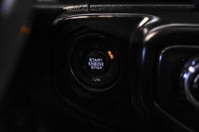 2020 Jeep Gladiator Sport S | Addison, TX | Mr Car Guys 2020 Jeep Gladiator Sport S | Addison, TX | Mr Car Guys