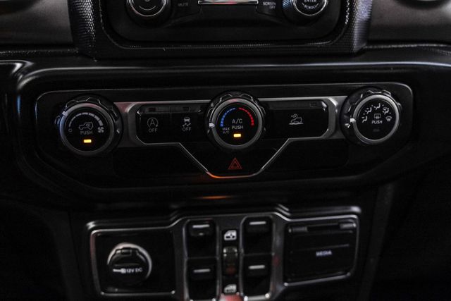 2020 Jeep Gladiator Sport S | Addison, TX | Mr Car Guys 2020 Jeep Gladiator Sport S | Addison, TX | Mr Car Guys