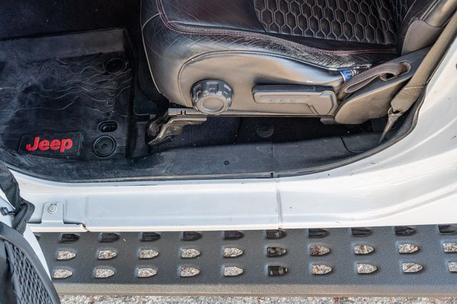 2020 Jeep Gladiator Rubicon 4X4 / LOADED W/ UPGRADES / CLEAN CARFAX | Austin, TX | Rocky Mountain Truck Stop Austin 2020 Jeep Gladiator Rubicon 4X4 / LOADED W/ UPGRADES / CLEAN CARFAX | Austin, TX | Rocky Mountain Truck Stop Austin