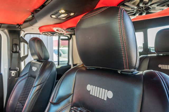 2020 Jeep Gladiator Rubicon 4X4 / LOADED W/ UPGRADES / CLEAN CARFAX | Austin, TX | Rocky Mountain Truck Stop Austin 2020 Jeep Gladiator Rubicon 4X4 / LOADED W/ UPGRADES / CLEAN CARFAX | Austin, TX | Rocky Mountain Truck Stop Austin