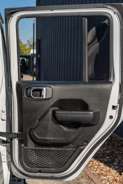 2020 Jeep Gladiator Rubicon 4X4 / LOADED W/ UPGRADES / CLEAN CARFAX | Austin, TX | Rocky Mountain Truck Stop Austin 2020 Jeep Gladiator Rubicon 4X4 / LOADED W/ UPGRADES / CLEAN CARFAX | Austin, TX | Rocky Mountain Truck Stop Austin