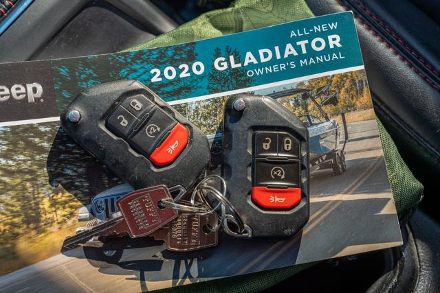 2020 Jeep Gladiator Rubicon 4X4 / LOADED W/ UPGRADES / CLEAN CARFAX | Austin, TX | Rocky Mountain Truck Stop Austin 2020 Jeep Gladiator Rubicon 4X4 / LOADED W/ UPGRADES / CLEAN CARFAX | Austin, TX | Rocky Mountain Truck Stop Austin